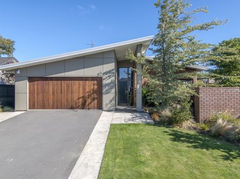 6 John Campbell Crescent, Middleton