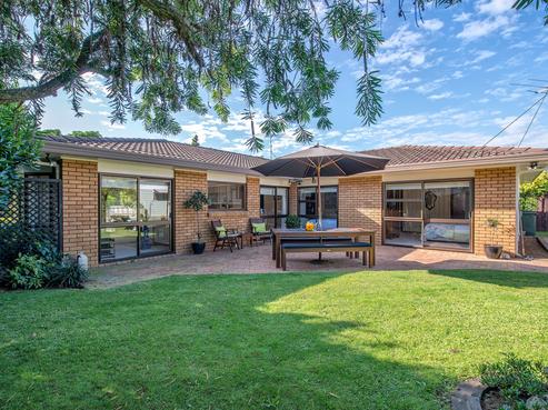 11 Gardone Terrace, Conifer Grove