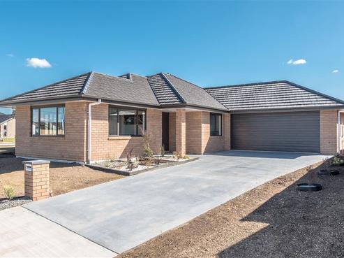 12 Chalgrove Road, Huntington