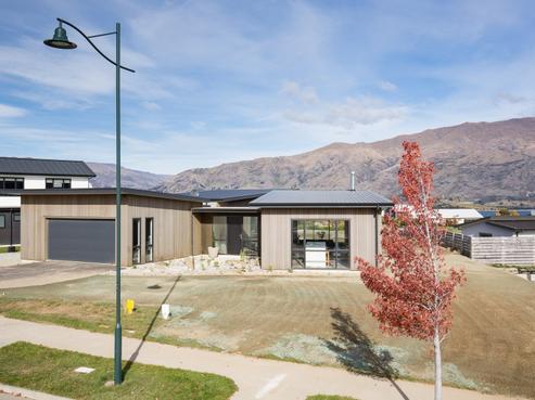 6 Clutha Place, Wanaka