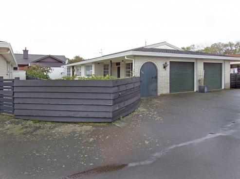 132A Herbert Street, Gladstone
