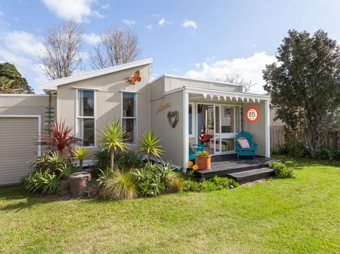 115 Ocean Beach Road, Tairua