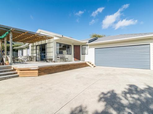 19B Huia Street, Waikanae