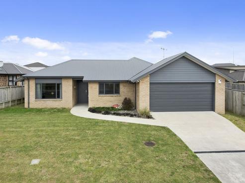 5 Alpers Ridge, Leamington