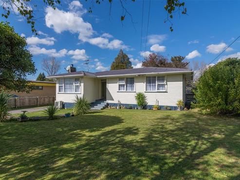 332 Sunset Road, Sunnybrook