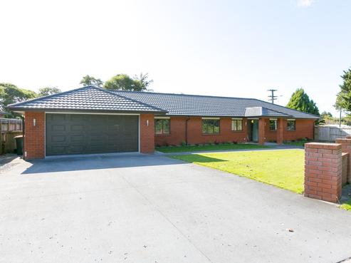 2 Becklands Place, Inglewood