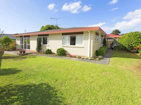 6/54 Lakeside Drive, Orewa