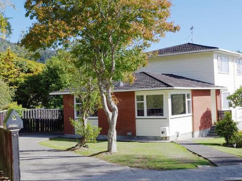 12 Zeala Grove, Stokes Valley