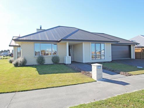 16 Strauss Drive, Rolleston