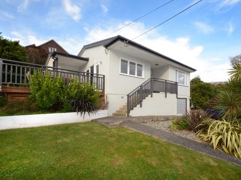 14 Chisholm Place, Tainui