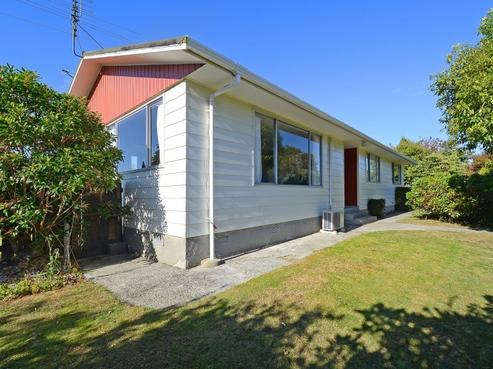 14 Tacoma Drive, Totara Park