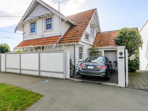 110 Downing Street, Crofton Downs