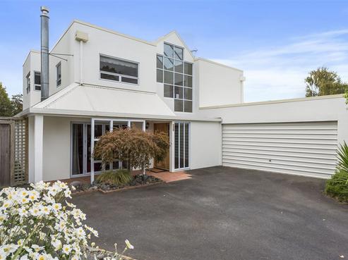 778 River Road, Chartwell