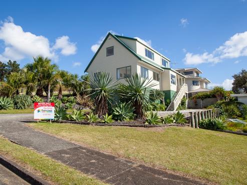 52 Peninsula Parade, Mangonui