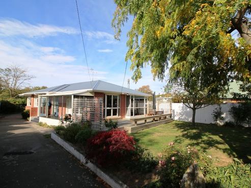 8 Reid Crescent, Allenton