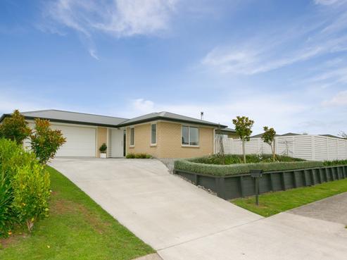 7 Estate Grove, Inglewood