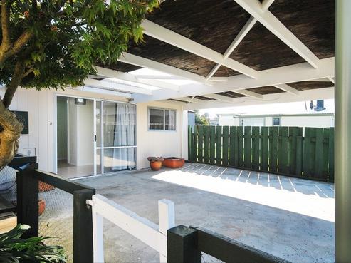 2A Garrison Street, Carterton