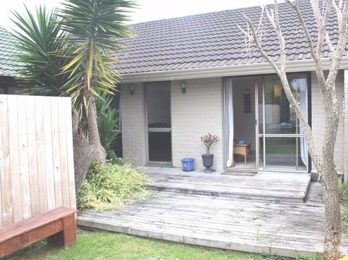 2/19 Beaumaris Way, Conifer Grove