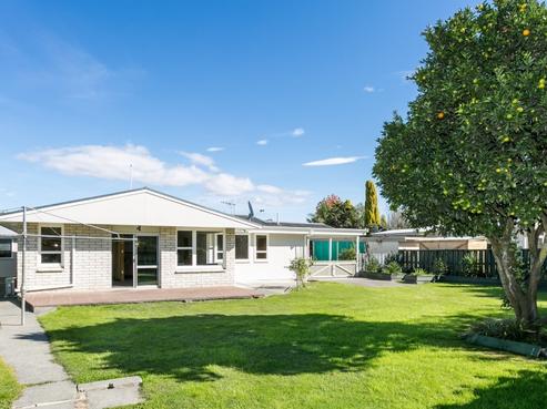 572 Lowe Street, Camberley