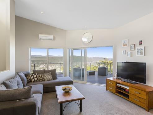 35 Meadowbank Drive, Belmont