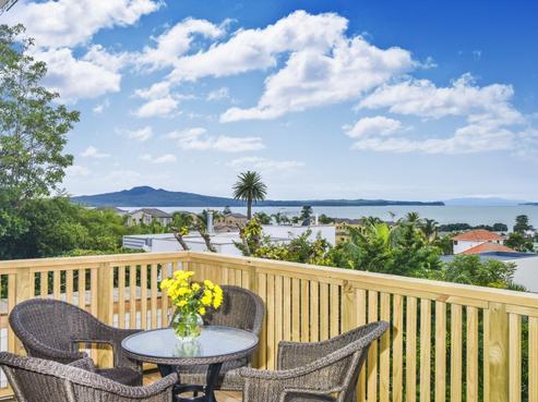 55 Te Arawa Street, Orakei