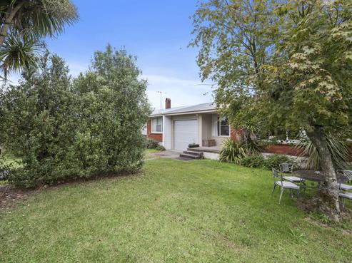 755A River Road, Chartwell