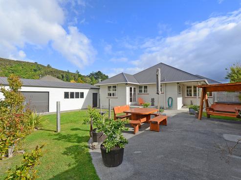 8 Maru Street, Stokes Valley