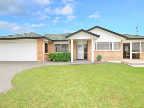 63 Kath Hopper Drive, Orewa