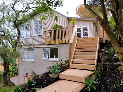 76 Beach Road, Mellons Bay