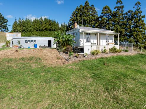 839 Old North Road, Waimauku
