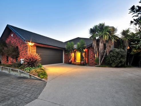 4 Aspen Court, Huntington