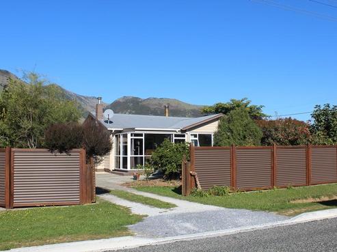 420 Glenview Road, Motupipi