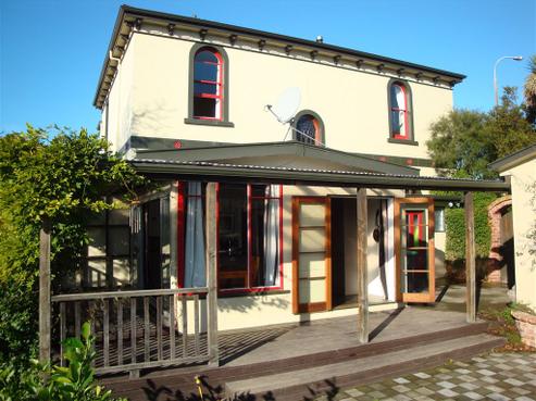 2 Wilson Street, West End