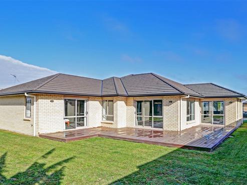 14 Hector Drive, Rototuna North