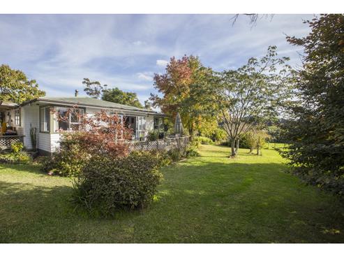 55 Marsh Road, Wharehine