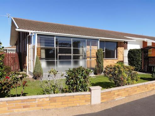 37 Northfield Road, Casebrook