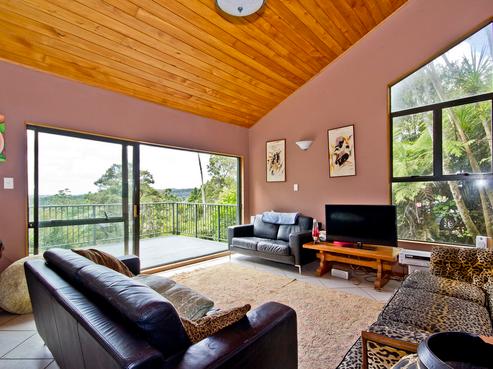 746 West Coast Road, Oratia