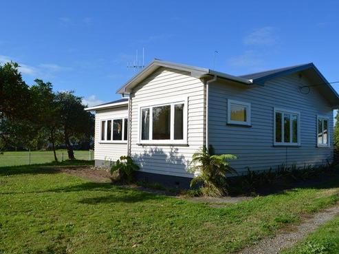 4/115 Mill Road, Otaki
