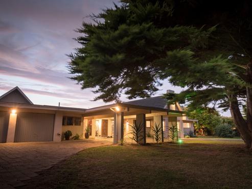 17 Vaucluse Avenue, Paraparaumu Beach