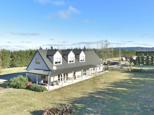 315 Foothills Road, Okuku