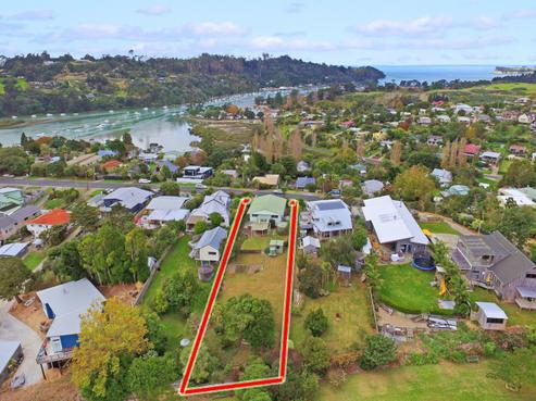 27 Stillwater Crescent, Stillwater