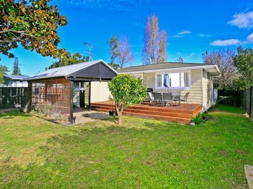 73 Bond Crescent, Forrest Hill