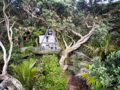 33B Domain Crescent, Muriwai