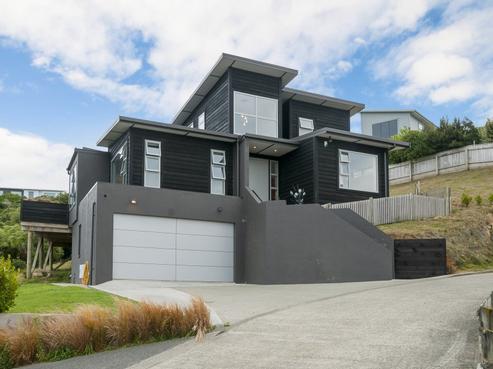 29 Meadowbank Drive, Belmont