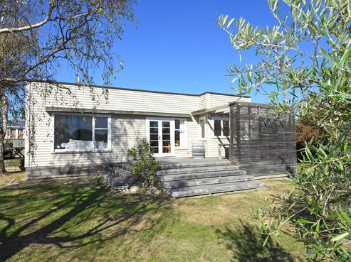 15 Naples Street, Martinborough