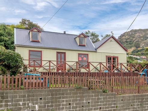 12 Ripon Street, Lyttelton