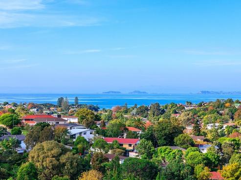 152 Weatherly Road, Torbay
