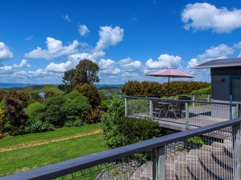 304B Sea View Road, Ostend