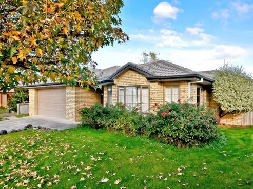 4 Wychbury Court, Rototuna North