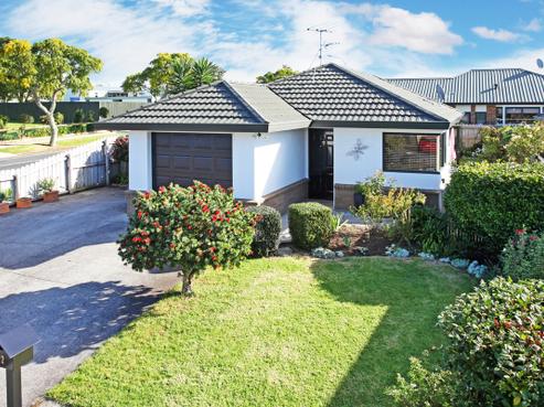 2 Dan Bryant Place, Pukekohe